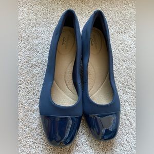 Clarks Pumps , Marilyn Sara , Brand new , Sz 9 , Navy Blue